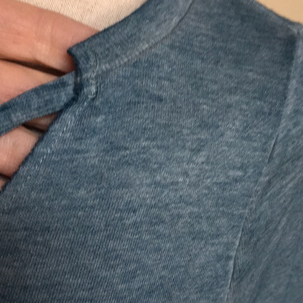 Rock & Republic Long Sleeve Top - Picture 2 of 6
